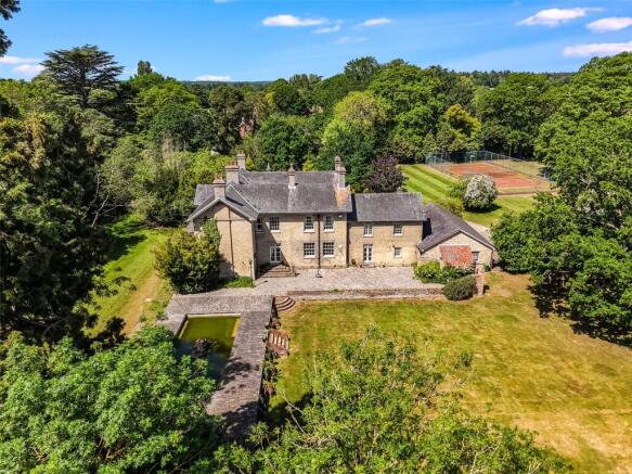 7 bed property, in Star Stile, £2,000,000