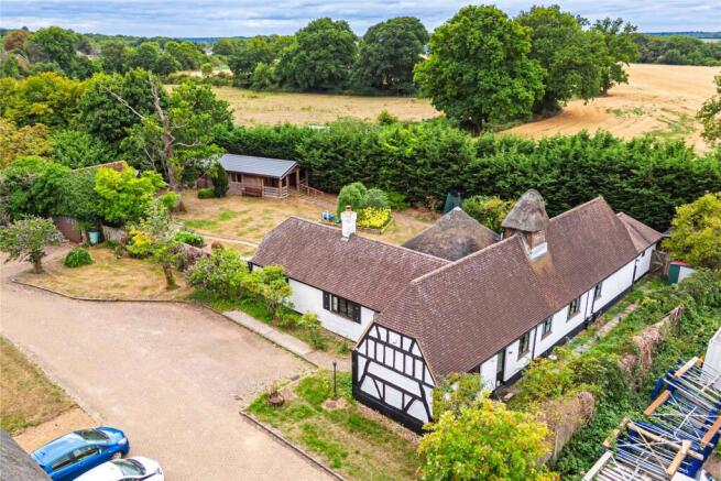 5 bed property, in Dairy Way, £1,150,000