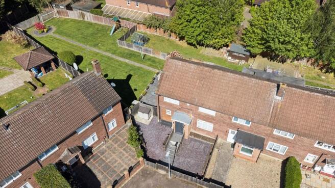 3 bed property, in Cotswold Avenue, £585,000