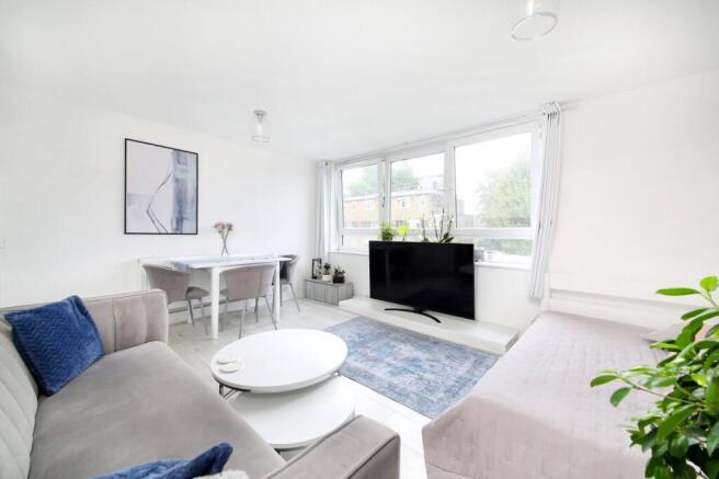 3 bed property, in Bowstead Court, £550,000