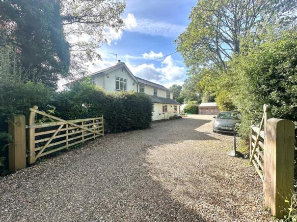 4 bed property, in Shantock Lane, £895,000