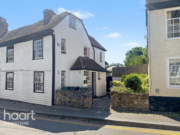 3 bed property, in 24 Eyhorne Street, £425,000