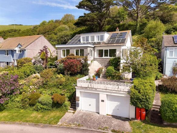 4 bed property, in Trerieve Estate, £475,000