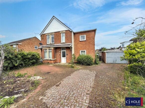 3 bed property, in Painswick Road, £365,000