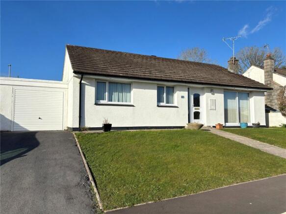 3 bed property, in Mayfield Acres, £260,000