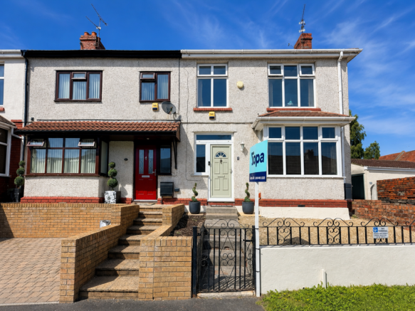 3 bed property, in Teewell Avenue, £400,000