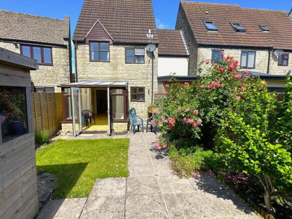 3 bed property, in St Giles Barton, £375,000