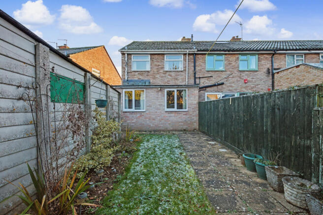 3 bed property, in Eynsham, £325,000