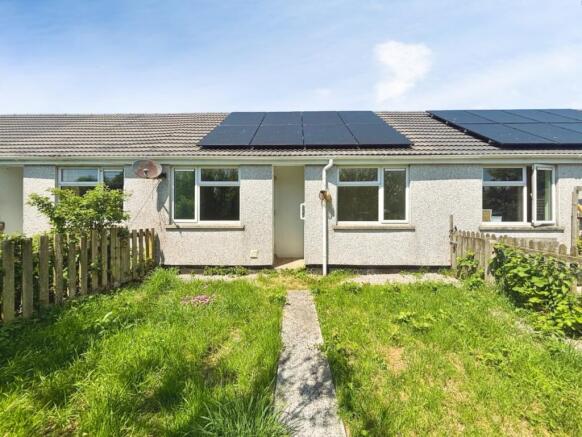 1 bed property, in Parc An Ithan, £160,000