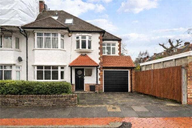 5 bed property, in Claremont Park, £1,250,000