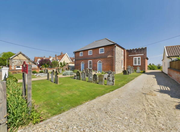 3 bed property, in The Street, £550,000