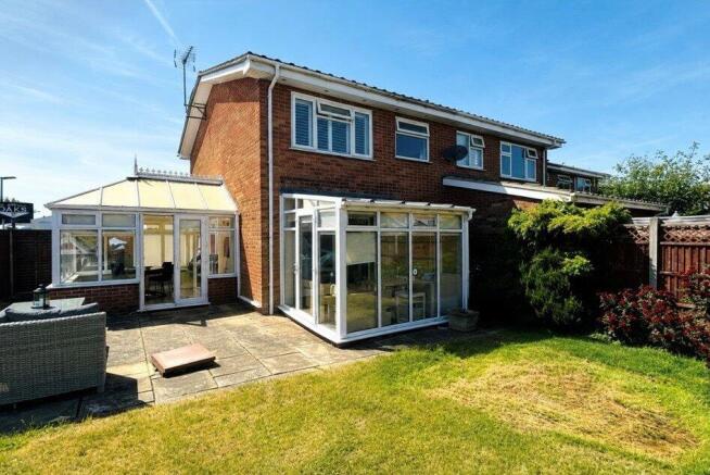 3 bed property, in Aymer Drive, £475,000