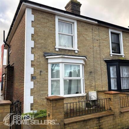 3 bed property, in Adelaide Place, £280,000
