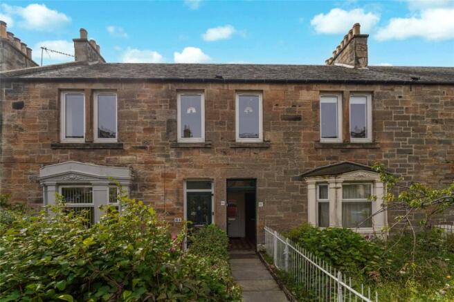 3 bed property, in Ferguson Place, £180,000