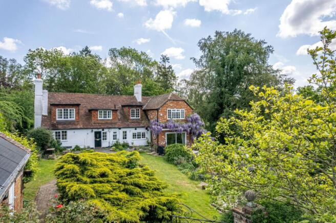 5 bed property, in The Ridges, £1,200,000