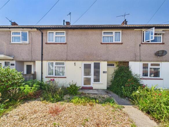 3 bed property, in Bradley Avenue, £160,000