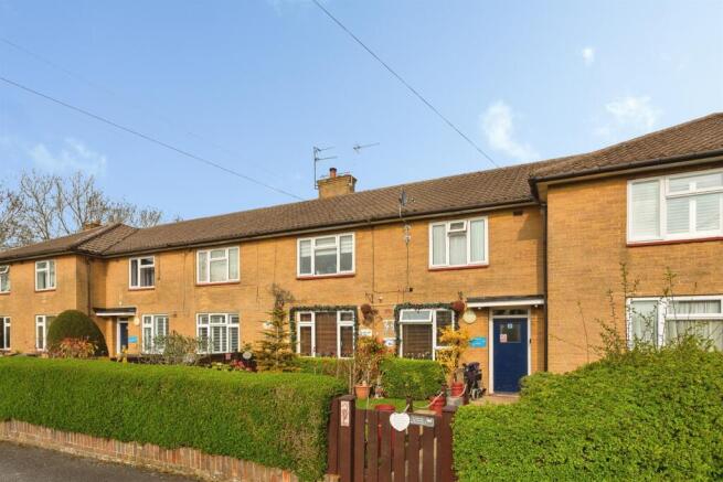 2 bed property, in Linton Avenue, £275,000