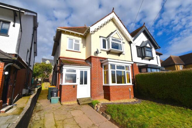 3 bed property, in Linden Road, £280,000