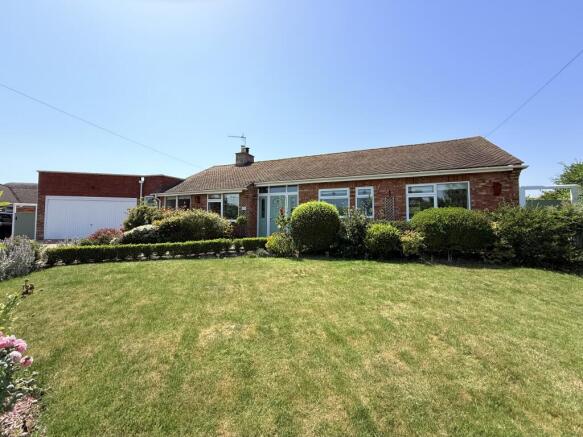 4 bed property, in Orchard Rise, £875,000