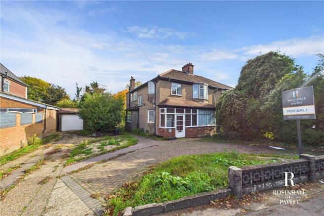 4 bed property, in Woodcote Road, £750,000