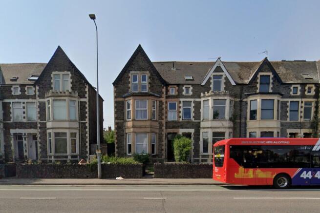 5 bed property, in Newport Road, £580,000