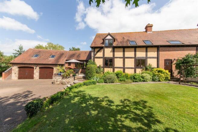 4 bed property, in Luston, £695,000