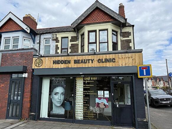 2 bed property, in North Road, £391,000
