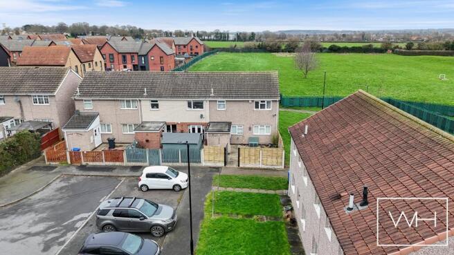 3 bed property, in Eskdale Walk, £130,000