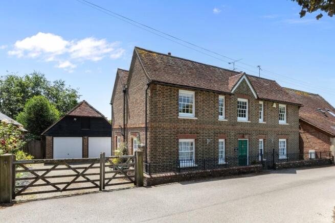 4 bed property, in Golding Lane, £900,000