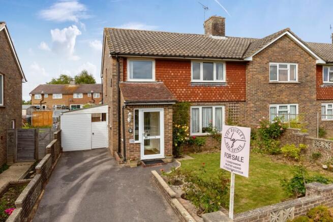 3 bed property, in Arun Road, £350,000