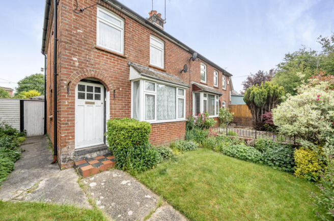 2 bed property, in Spring Gardens, £400,000