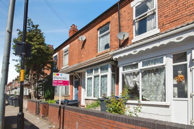 3 bed property, in Brantley Road, £130,000