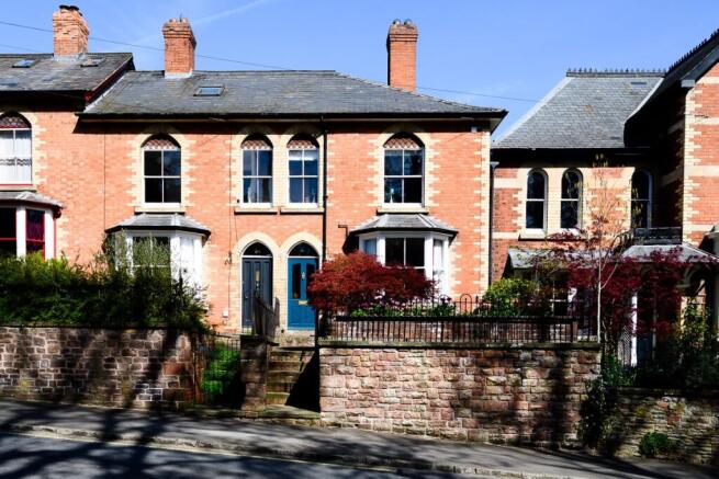 3 bed property, in 25 Gloucester Road, £475,000