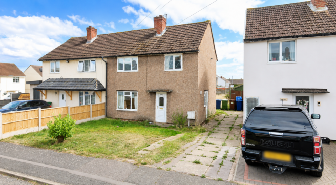 3 bed property, in Johnson Road, £115,000