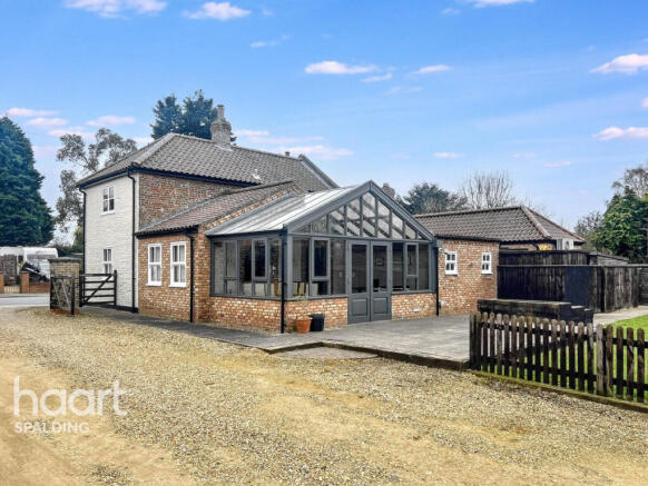 3 bed property, in Gedney Dyke PE12, £325,000