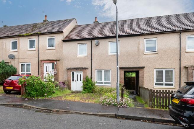 3 bed property, in Halfields Gardens, £110,000