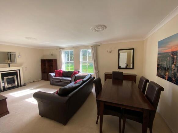 2 bed property, in Mill Road, £249,500