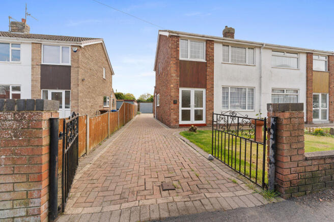 3 bed property, in Grimsby Road, £179,950