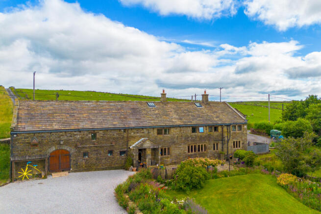 8 bed property, in Lower Moss Hall, £800,000