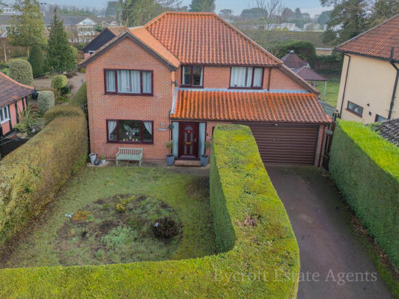 4 bed property, in Butt Lane, £375,000