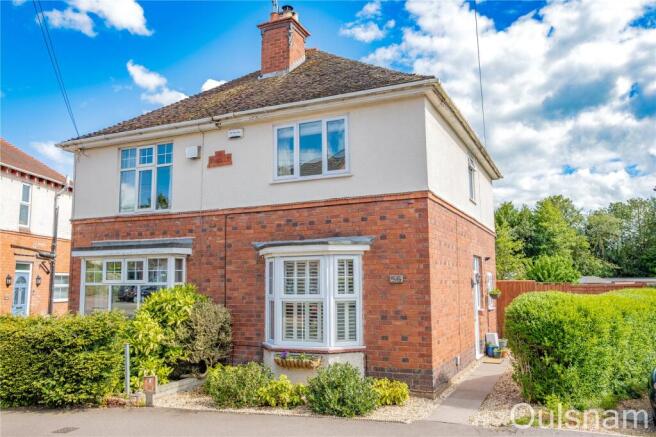 2 bed property, in All Saints Road, £295,000