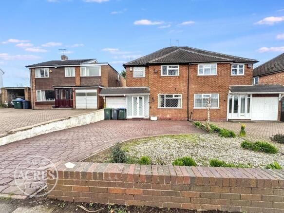 3 bed property, in Wilderness Lane, £330,000