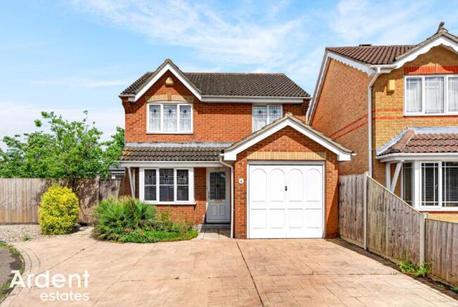 3 bed property, in Johnston Way, £450,000