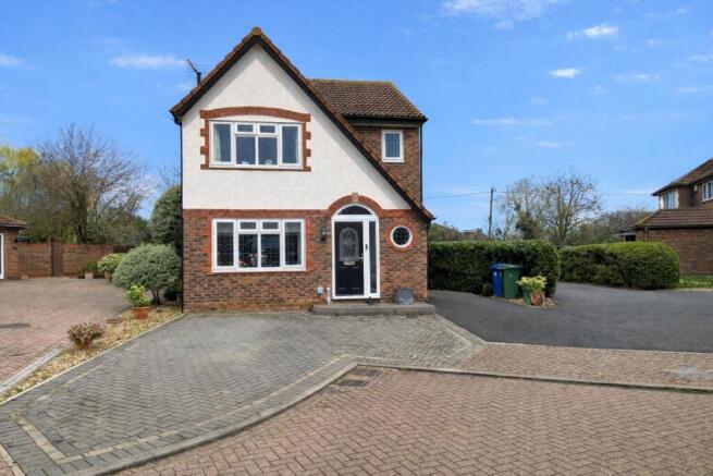 4 bed property, in Stiles Close, £420,000
