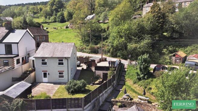 3 bed property, in With Annex Potential, £350,000
