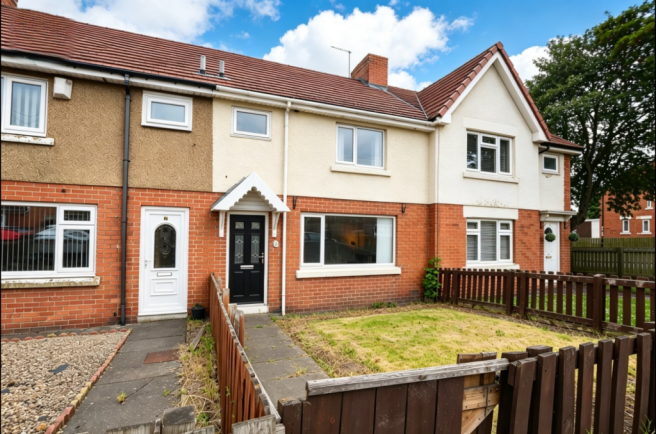 3 bed property, in Garland Terrace, £99,950