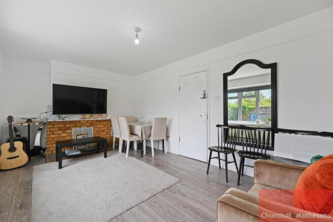 2 bed property, in All Souls Avenue, £350,000