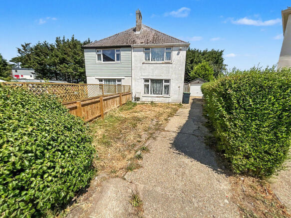 3 bed property, in Christchurch, £300,000