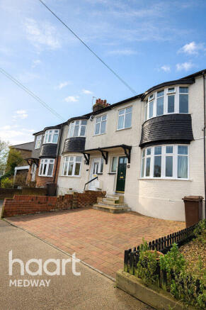 3 bed property, in Wallace Road, £415,000