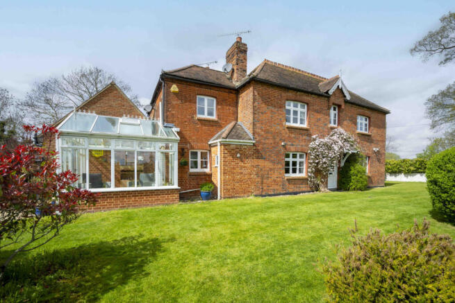 2 bed property, in St Vincents Hamlets, £650,000
